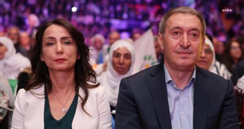 DEM Parti Eş Genel Başkanları Tuncer Bakırhan ve Tülay Hatimoğulları,