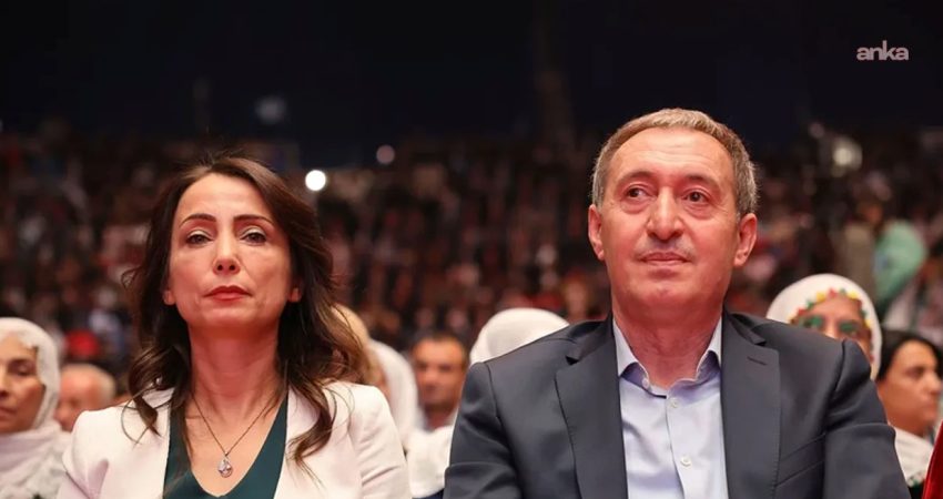 DEM Parti Eş Genel Başkanları Tülay Hatimoğulları ve Tuncer Bakırhan,