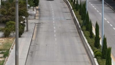 Kırıkkale’de polis ekiplerinin drone destekli trafik denetiminde, uygulamayı fark ederek