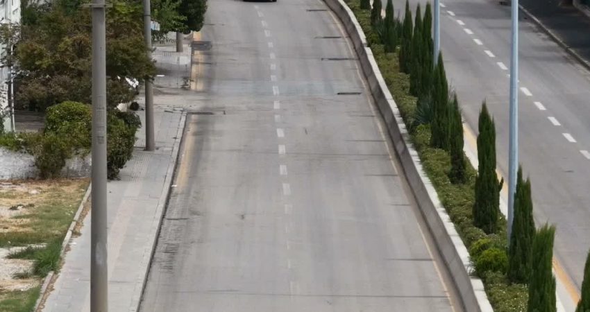 Kırıkkale’de polis ekiplerinin drone destekli trafik denetiminde, uygulamayı fark ederek