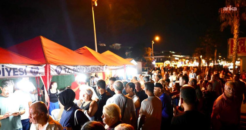 Didim’de düzenlenen 22. Yazarlar Festivali sona erdi Didim Belediyesi’nin katkılarıyla düzenlenen 2. Yazarlar Festivali, söyleşi ve imza