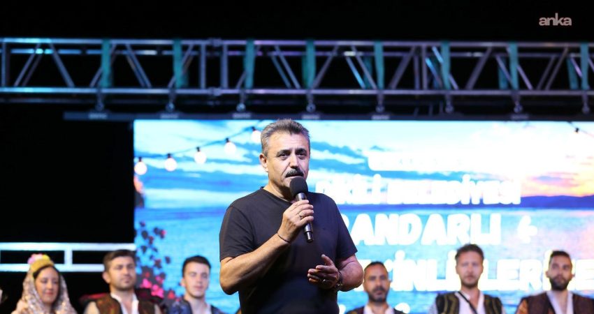 Dikili Belediyesi’nin Çandarlı Cumhuriyet Meydanı’nda düzenlediği yaz etkinlikleri, üç gün