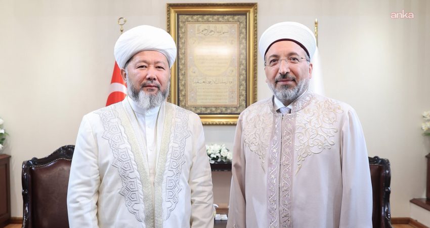 Diyanet İşleri Başkanı Prof. Dr. Safi Arpaguş, Kazakistan Müslümanları Dini
