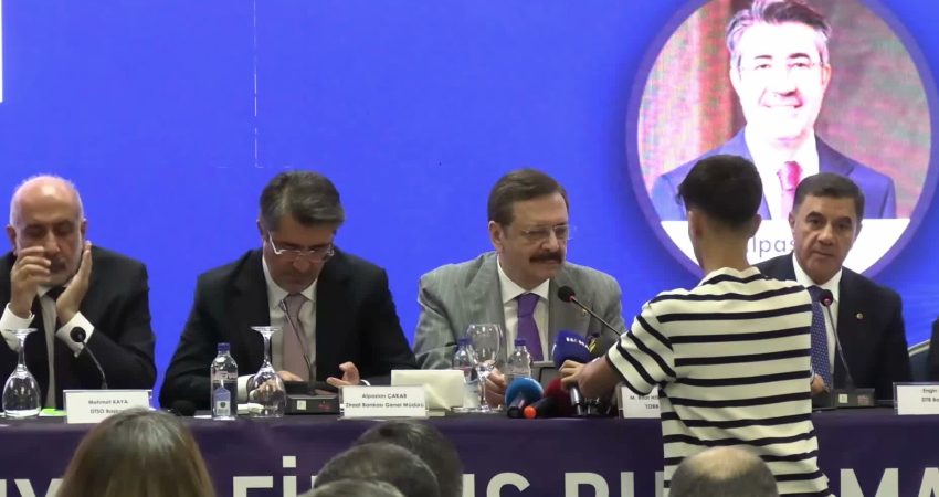 Türkiye Odalar ve Borsalar Birliği Yönetim Kurulu Başkanı Rifat Hisarcıklıoğlu,