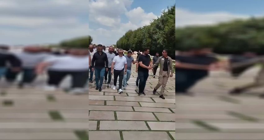 Yıldızlar SSS Holding bünyesindeki Doruk Madencilik'te çalışan maden işçileri, Ankara'daki