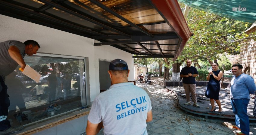 Efes Selçuk’un Kurtuluş Kafe’si 8 Eylül’de kapılarını açıyor Efes Selçuk Belediyesi, Amfi Tiyatro’nun altında bulunan alanı kent yaşamına