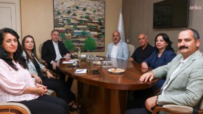 Eğitim Sen Genel Başkanı Kemal Irmak ve beraberindeki heyet, DEM