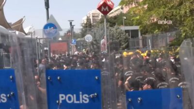 Elazığ Eti Gümüş Madeni’nde çalışan Bağımsız Maden-İş Sendikası üyesi işçiler,