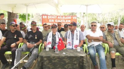 Güvenpark'ta eylem yapan er şehit aileleri ve gazileri ziyaret eden