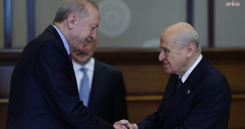 Cumhurbaşkanı Recep Tayyip Erdoğan, MHP Genel Başkanı Devlet Bahçeli'yi Cumhurbaşkanlığı'nda
