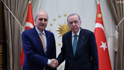 Cumhurbaşkanı Recep Tayyip Erdoğan, TBMM Başkanı Numan Kurtulmuş’u Cumhurbaşkanlığı Külliyesi’nde