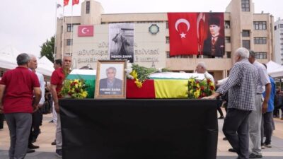 KOAH nedeniyle bir süre önce hastaneye kaldırılarak yoğun bakımda tedavi