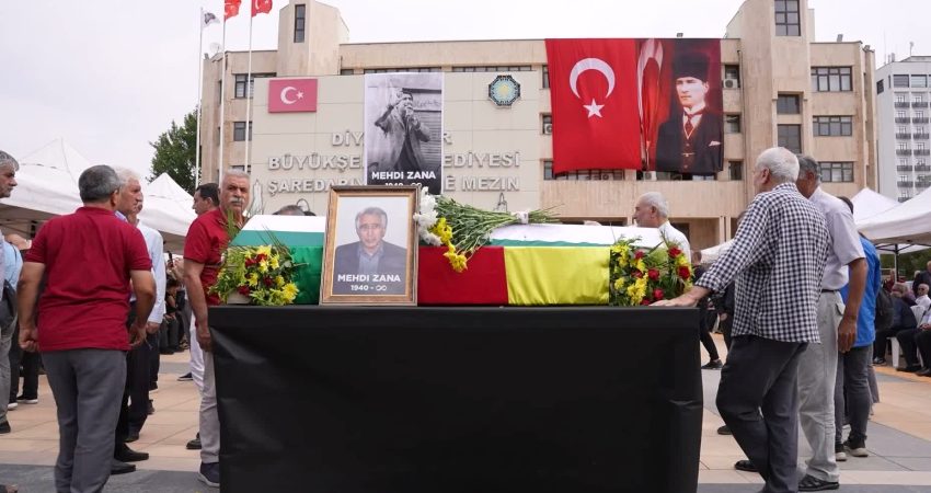 KOAH nedeniyle bir süre önce hastaneye kaldırılarak yoğun bakımda tedavi