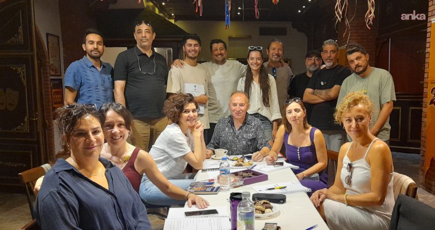 Eskişehir Büyükşehir Belediyesi Şehir Tiyatroları, yeni tiyatro sezonunda sahneleyeceği, "Karanlıktan