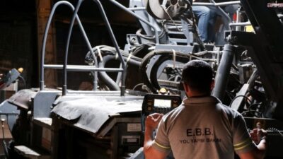 Eskişehir Büyükşehir Belediyesi ekipleri, vatandaşların günlük yaşamını olumsuz etkilememek amacıyla asfalt