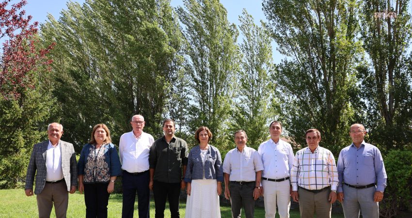 Eskişehir’de Çifteler Belediye Başkanı Zehra Konakcı, Seyitgazi Belediye Başkanı Uğur