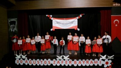 Eskişehir Büyükşehir Belediyesi tarafından 30 Ağustos Zafer Bayramı dolayısıyla düzenlenen