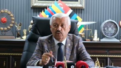 Eskişehir Esnaf ve Sanatkârlar Odaları Birliği Başkanı Adnan Karamanlı, çarşıda