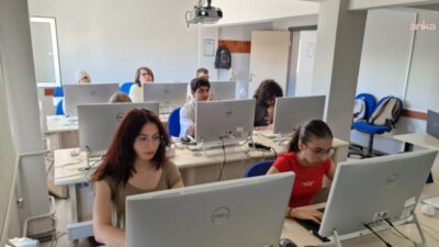 Eskişehir Büyükşehir Belediyesi Sanat Meslek Eğitim Kursları (ESMEK) tarafından yaz