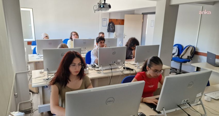 Eskişehir Büyükşehir Belediyesi Sanat Meslek Eğitim Kursları (ESMEK) tarafından yaz