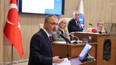 Eyüpsultan Belediye Başkanı Mithat Bülent Özmen, "Görevime CHP'nin adayı olarak