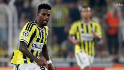 Fenerbahçe, UEFA Şampiyonlar Ligi play-off turu ilk maçında sahasında Fransa