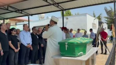 Mersin'de tedavisi gördüğü hastanede 49 yaşında hayatını kaybeden gazeteci Duygu