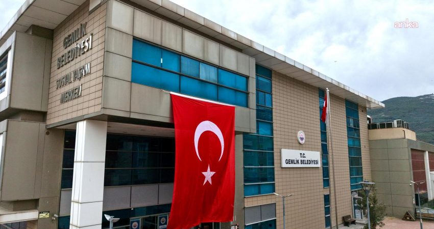 Gemlik Belediyesi’nden hayvan bakımevinde çekildiği iddia edilen görüntüler hakkında açıklama Gemlik Belediyesi, son günlerde sosyal medyada Umurbey’de bulunan Geçici Hayvan