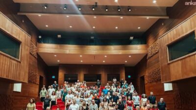 Farklı ülkelerden gençleri İzmir’de buluşturan EDERED 2026, yaratıcı drama ve