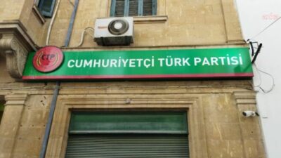 KKTC’nin Cumhuriyetçi Türk Partisi (CTP), Girne açıklarında yolcu feribotunun alabora