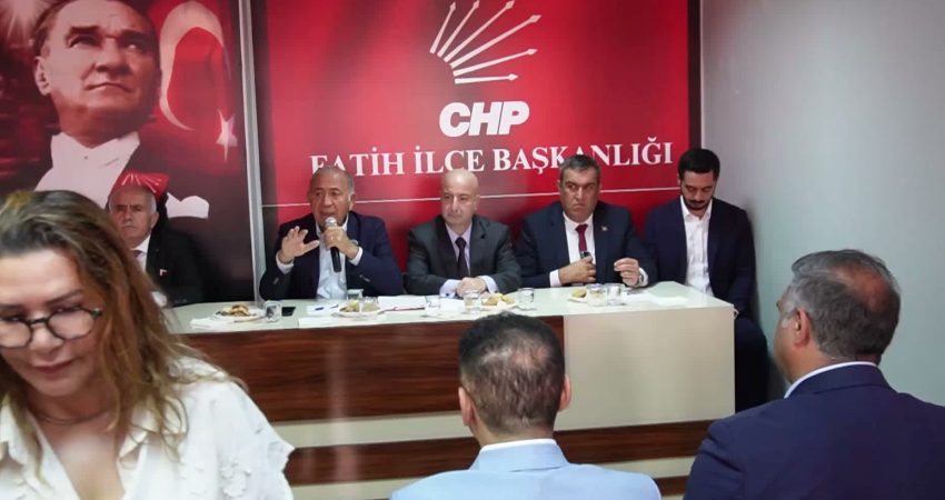 CHP İstanbul İl Başkanı Gürsel Tekin, “Sabırla 103 yıllık siyasi