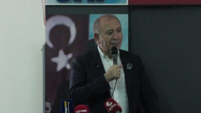 CHP İstanbul İl Başkanı Gürsel Tekin, Sultanbeyli ilçe binasında devir