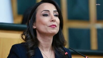 DEM Parti Eş Genel Başkanı Tülay Hatimoğulları, sağlık çalışanı İkra