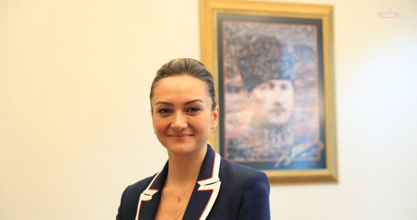 İBB Davası’nda 68’inci gün… Kadriye Kasapoğlu: “Sadece layıkıyla işimi yaptığım için mi 11 ay evladımdan ayrı kaldım” İBB Davası’nın 68’inci gününde savunma yapan cumhurbaşkanı adayı ve İBB