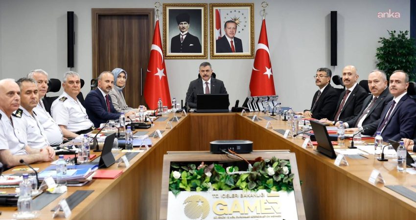 İçişleri Bakanı Mustafa Çiftçi, Güvenlik Toplantısı’nın gerçekleştirildiğini belirterek, "Terörle mücadelede