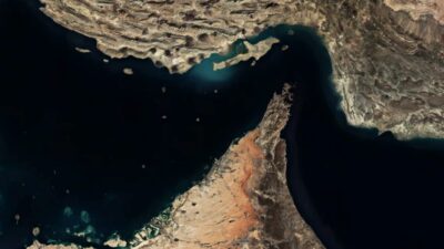 İran, Hürmüz Boğazı'nın geleceğine ilişkin ABD ile doğrudan müzakere yürütüldüğü