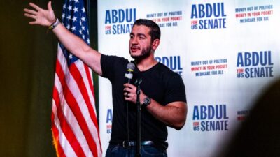 Mısır kökenli Amerikalı doktor Abdul El-Sayed, Michigan’daki Demokrat Parti Senato