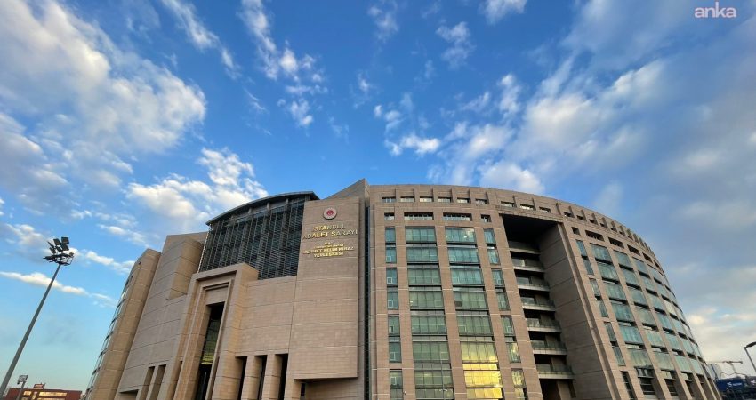 İstanbul Cumhuriyet Başsavcılığı: FETÖ mensuplarının çocuklarına Almanya’da eğitim imkanı sağlayanlara karşı operasyon yapıldı İstanbul Cumhuriyet Başsavcılığı, FETÖ soruşturmaları kapsamında adli işlem görmüş veya