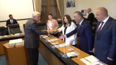 İYİ Parti Genel Başkanı Sayın Müsavat Dervişoğlu, partisinin Meclis Grubu'nu
