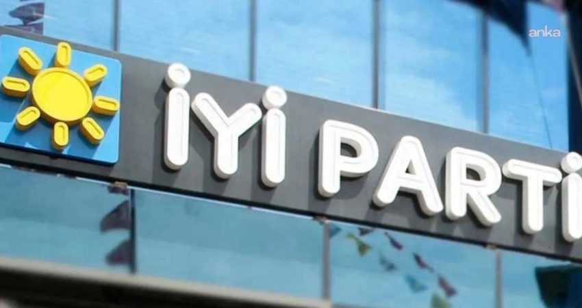 İYİ Parti Genel Sekreteri Osman Ertürk Özel, partisinin Selçuk İlçe
