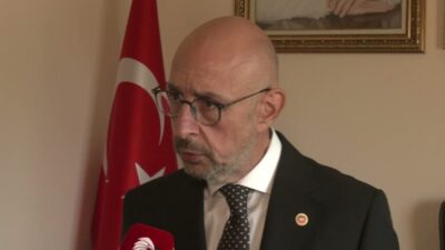 İYİ Parti Grup Başkanvekili Uğur Poyraz, AK Parti Grup Başkanvekili Abdülhamit