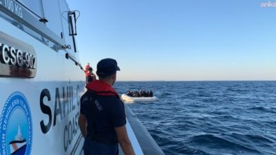 İzmir'in Çeşme ilçesi açıklarında Yunan unsurları tarafından Türk karasularına itilen