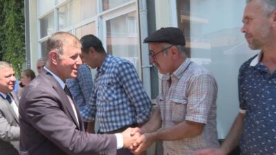 İzmir Büyükşehir Belediyesi, kent genelindeki incir üreticilerinin ürün kalitesini artırmak