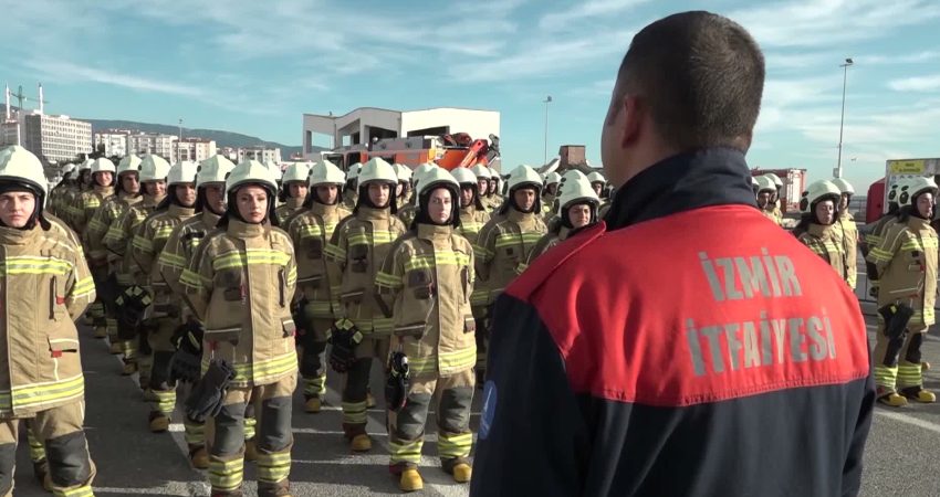 İzmir Büyükşehir Belediyesi, iklim kriziyle artan yangın risklerine karşı itfaiye