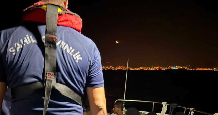 İzmir ve Aydın’da 51 düzensiz göçmen yakalandı Sahil Güvenlik Komutanlığı ekipleri, 10 Ağustos Pazartesi Aydın'da 29, Jandarma