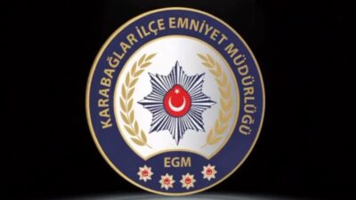 İzmir’in Karabağlar ilçesinde, apartmanın havalandırma boşluğuna sarkıtılan poşetten 2 kilo