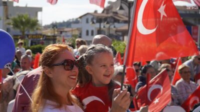 İzmir Büyükşehir Belediyesi, 30 Ağustos Zafer Bayramı’nın 104. yıl dönümünü