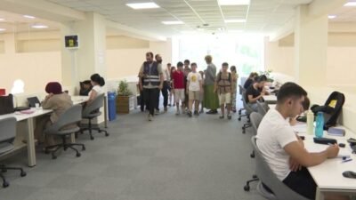 İzmir Büyükşehir Belediyesi, yaz tatilini verimli, eğlenceli ve öğretici etkinliklerle