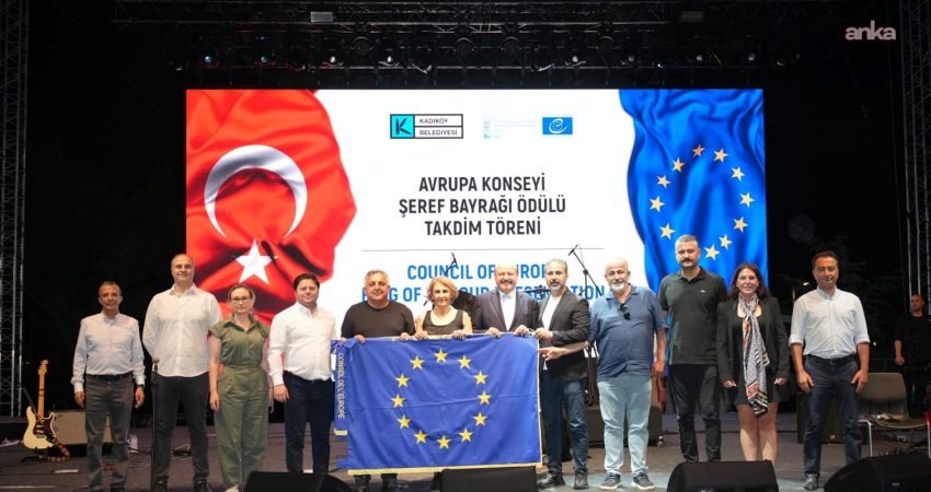 Kadıköy Belediyesi, Avrupa Konseyi Parlamenter Meclisi tarafından verilen “Şeref Bayrağı”