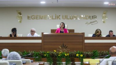 Karabağlar Belediye Meclisi'nin ağustos ayı ilk birleşiminde sahipsiz atıklarla mücadele,